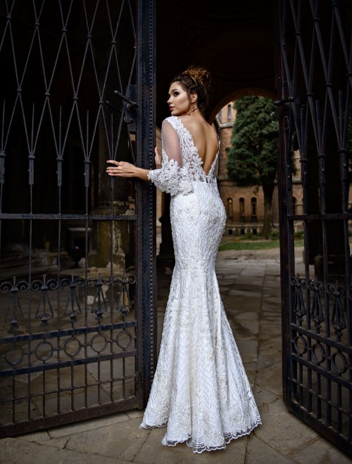 https://elisebride.ro/images/stories/virtuemart/product/VWD_SN_33       (4).jpg